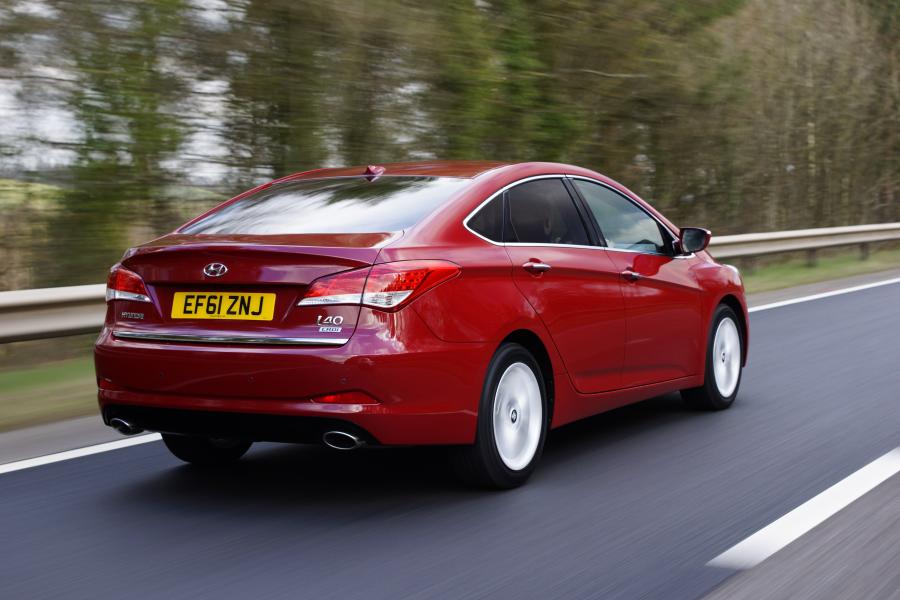  Hyundai i40 2012 года  (UK) (фото 10 из 24)